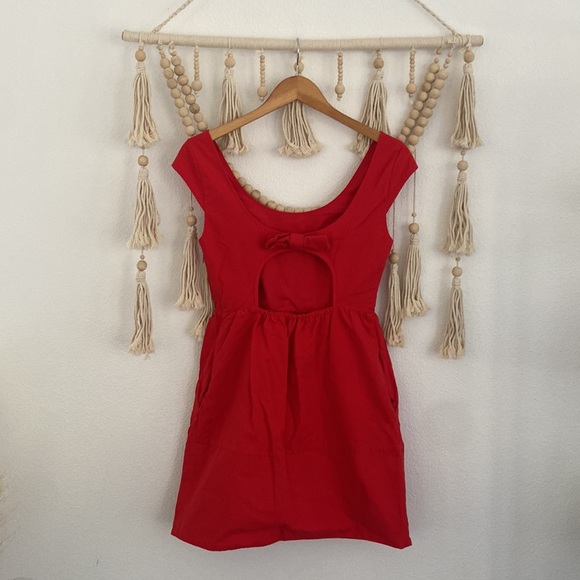 American Eagle Outfitters red mini dress cap sleeve bubble style open back 2 - Picture 9 of 16